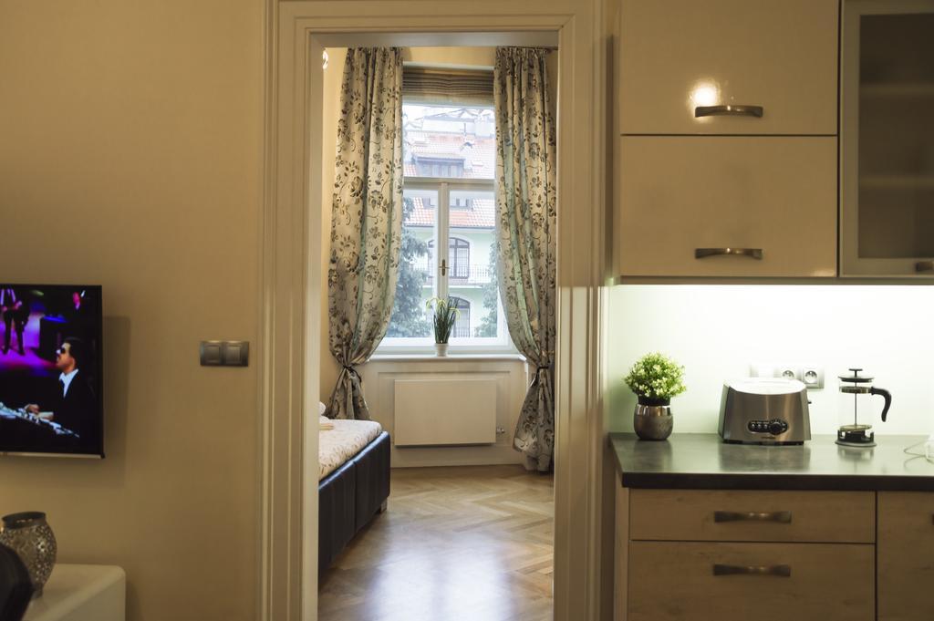 Modern Apartment Vsehrdova براغ المظهر الخارجي الصورة