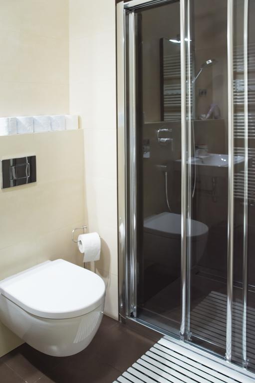 Modern Apartment Vsehrdova براغ المظهر الخارجي الصورة