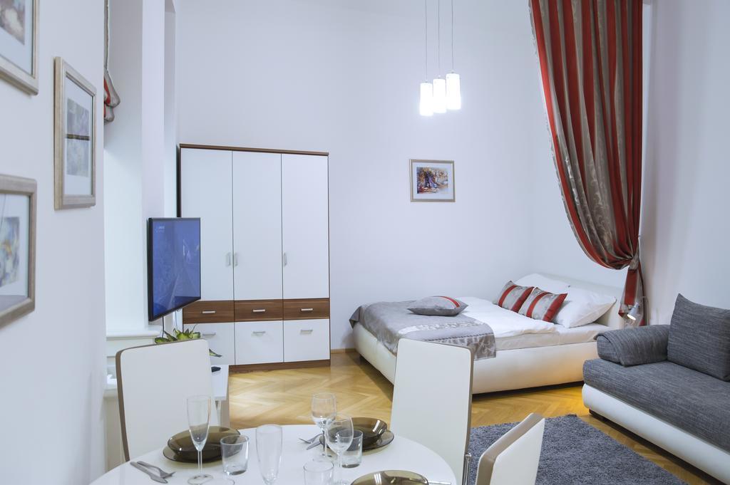 Modern Apartment Vsehrdova براغ المظهر الخارجي الصورة